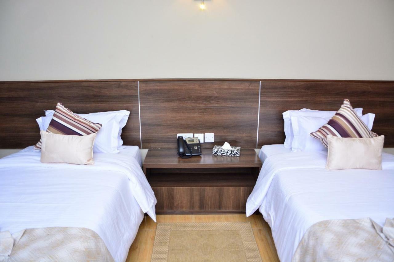 Razana Hotel Ναϊρόμπι Εξωτερικό φωτογραφία