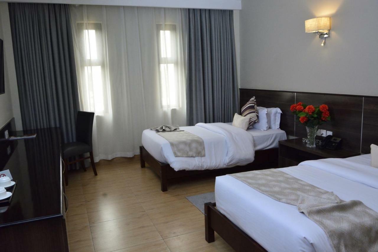 Razana Hotel Ναϊρόμπι Εξωτερικό φωτογραφία